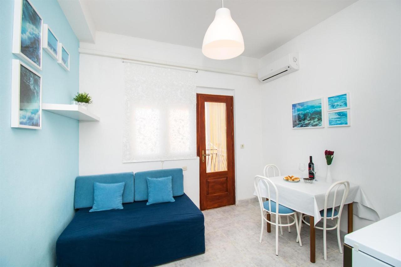 Apartments Dijana Pakoštane Eksteriør bilde